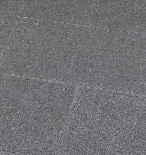 IMPALA BLACK -satiniert-